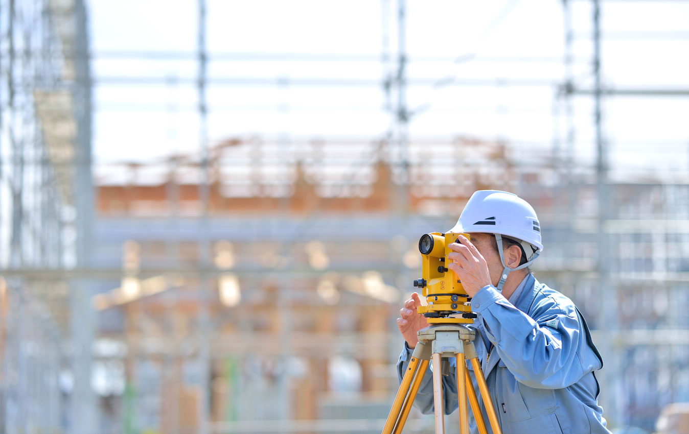 Étude Personnalisée pour Désamiantage et Construction Métallique